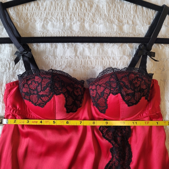 Red Push-Up Teddy with Lace Trim - Picture 3 of 10